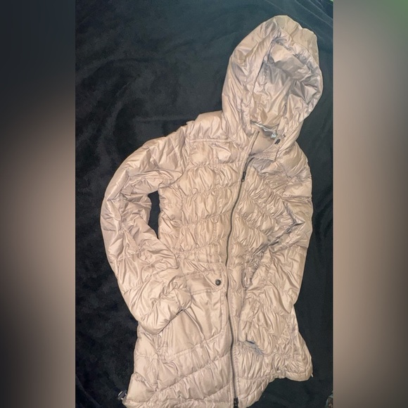 Athleta uptown down hooded puffer jacket size S pre owned - Picture 2 of 9